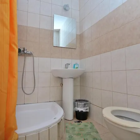 La Razvan Lodge *