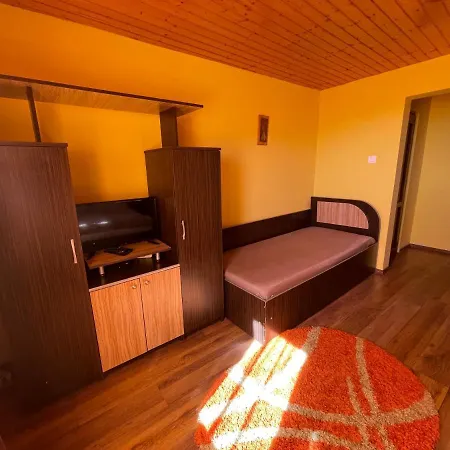 La Razvan Lodge