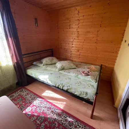 La Razvan Lodge